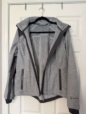 Free Country Women's Heather Gray Softshell Ski Jacket